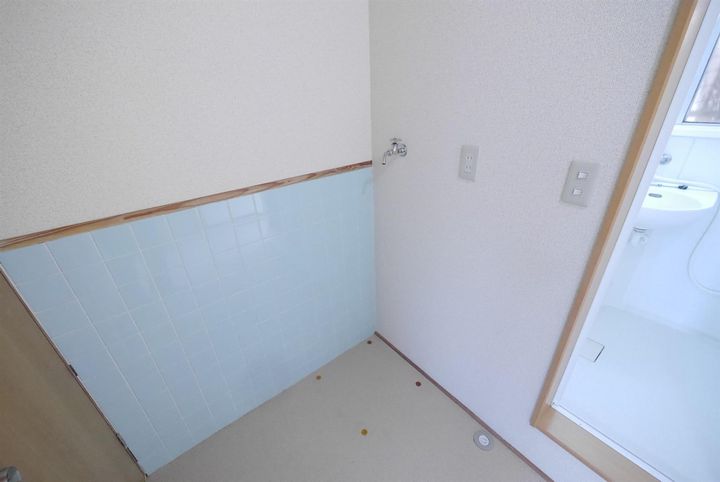 南台アパートB棟の内装