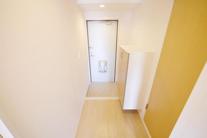 ラルーチェ サンリッチの玄関