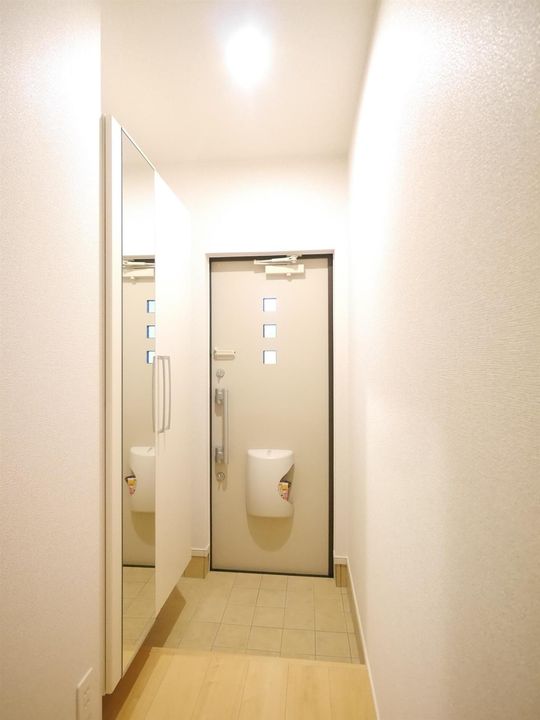 セレクト光の玄関