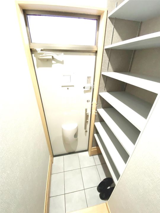 ガンダフォーレの玄関