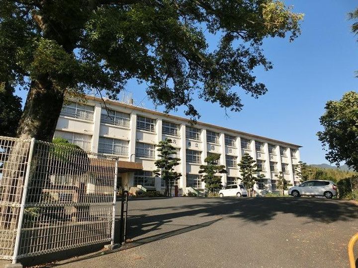 ヴィオーレ直方の周辺