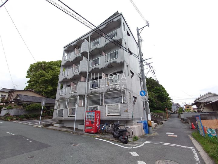 ギャラン南鷹見の外観