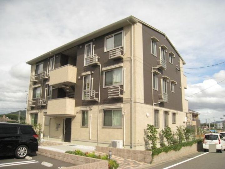 ラパン学研台 B棟の外観