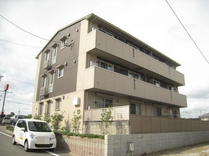 ラパン学研台 B棟の外観