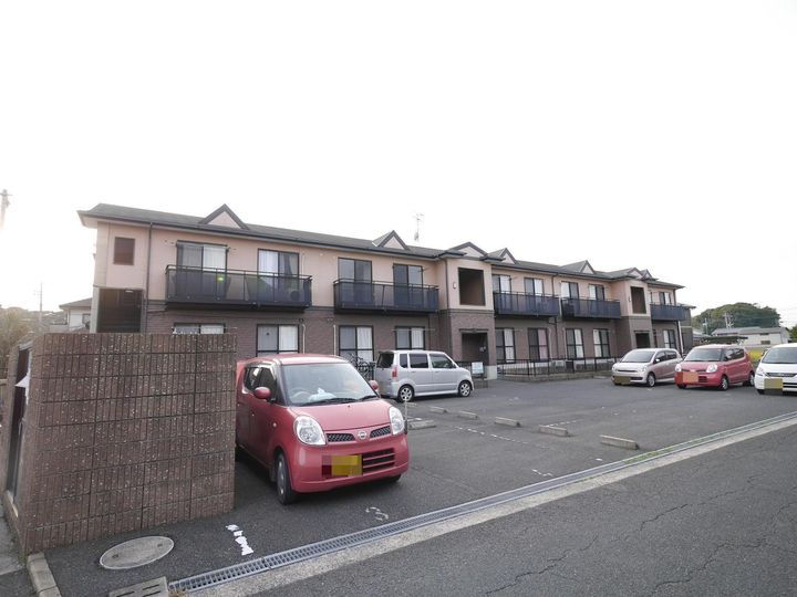 ロイヤルシティ本城の外観