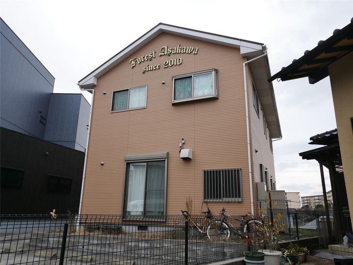 フォーレスト浅川の外観