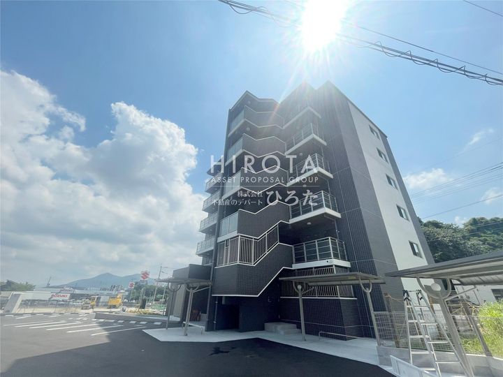 サンスタームーンモナの外観