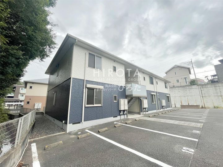 ヴィラ響B棟の外観