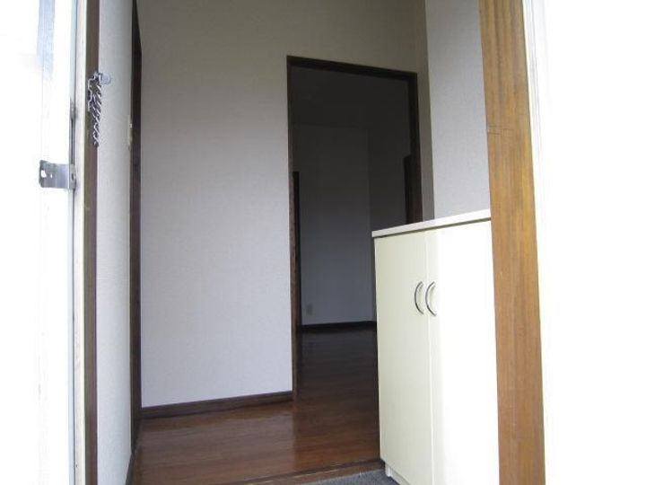 パルネット岩崎の玄関