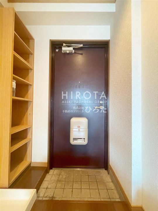 グラン山下の玄関