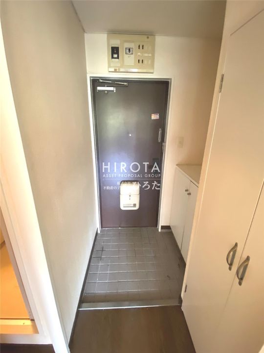 THE SQUARE・Orio Residenceの玄関