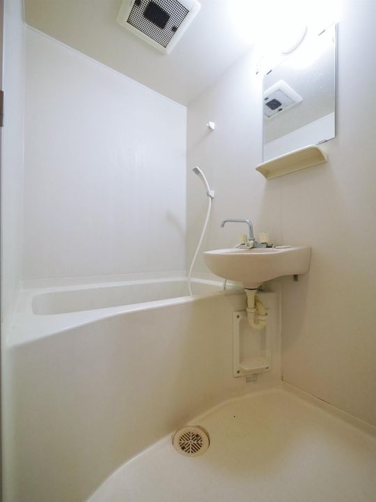 ヴィヴァーチェ浅川の風呂