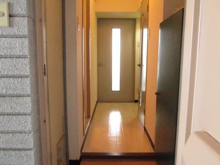 PLEAST医生ヶ丘の玄関