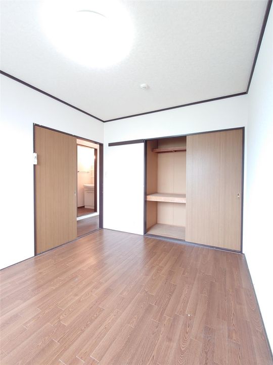 メゾンシャトーE棟の内装