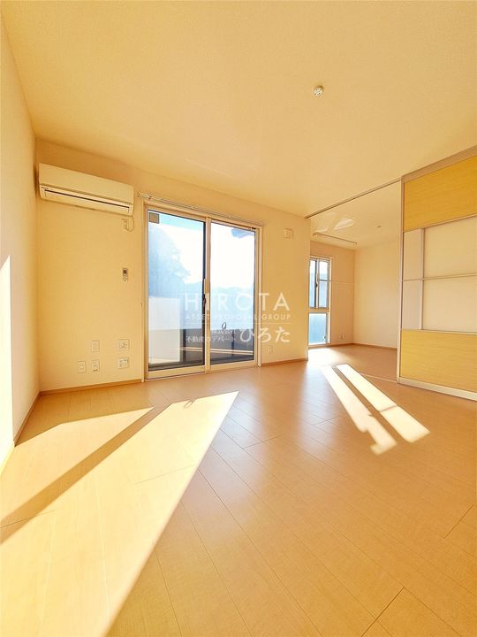 ロイヤルやつえの内装