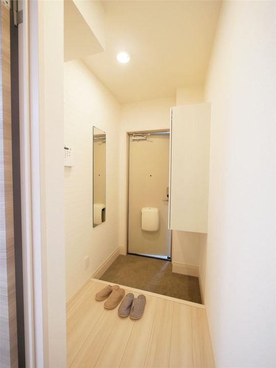 D-room高須南の玄関