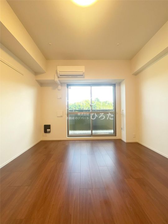 サンスタームーンモナの内装