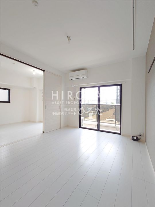 コンダクトレジデンスHIBIKINOの内装