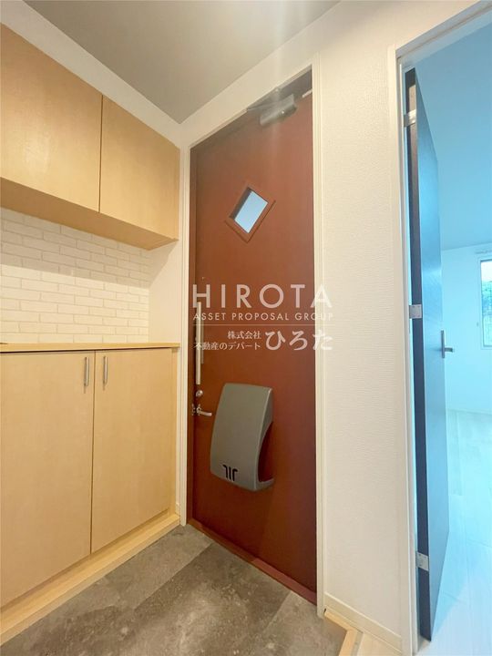 ディアスモダン本城の玄関