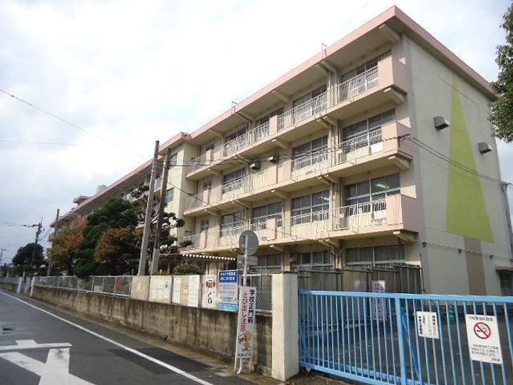 ラピュタⅡの周辺