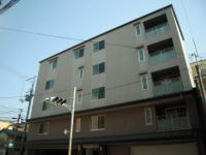 エターナル高辻401の外観