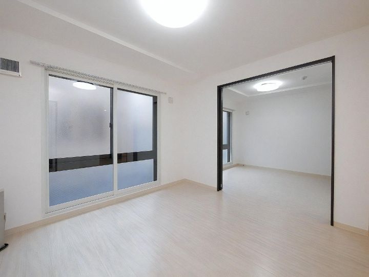 プルメリア栄通の内装