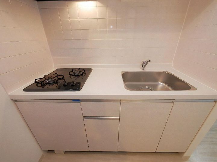 プルメリア栄通のキッチン