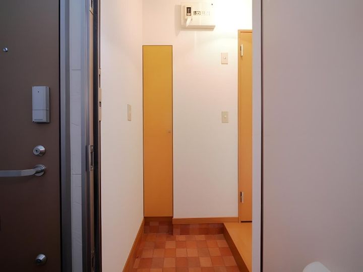 ウィンベル福住の玄関