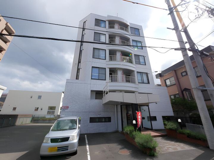 エステート札幌103の外観
