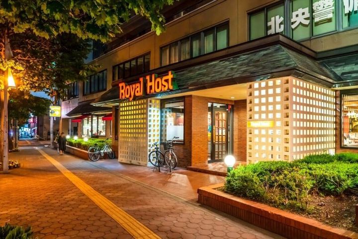 グリュックス・クレー平岸壱番館301の周辺