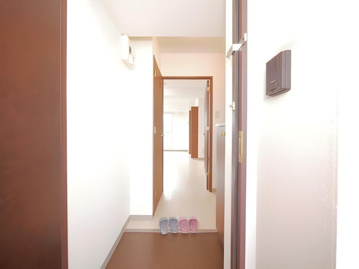 ミラバ澄川の玄関