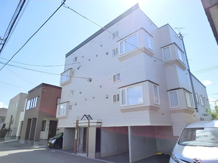 EL・CAMINO月寒の外観