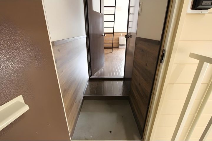 サンテラス東札幌206の玄関