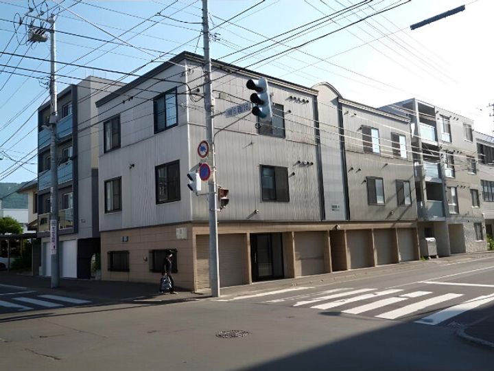 ラポール南6条の外観