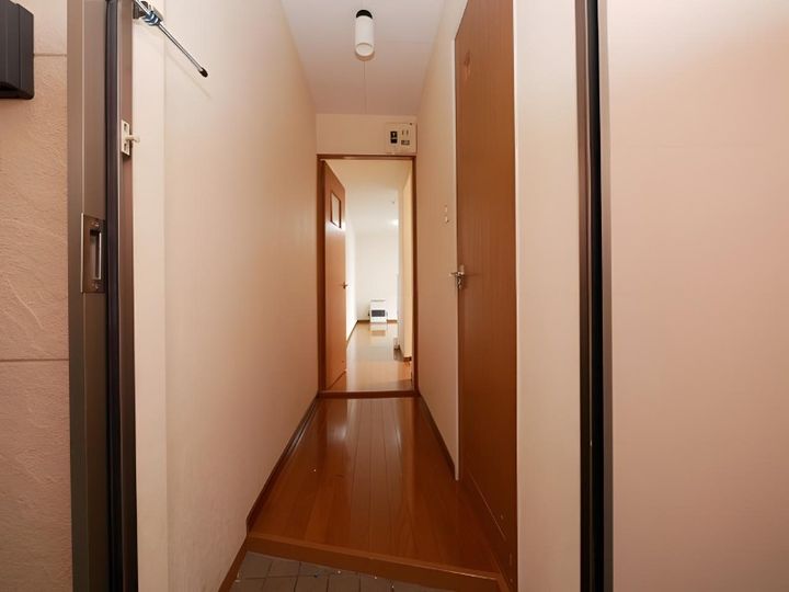 クリエイト旭町Aの玄関
