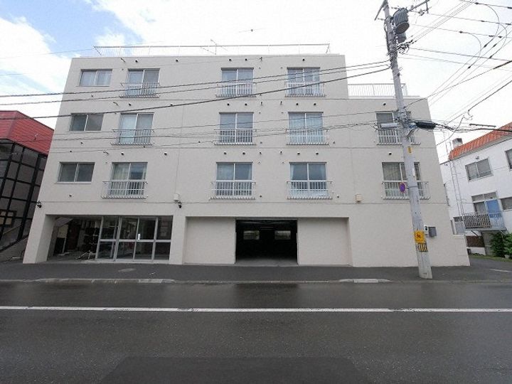 レジデンスやまいち401の外観