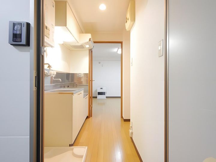 クゥーネルS302の玄関