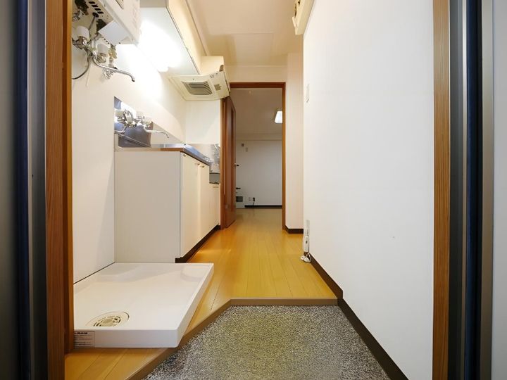 クゥーネルS202の玄関