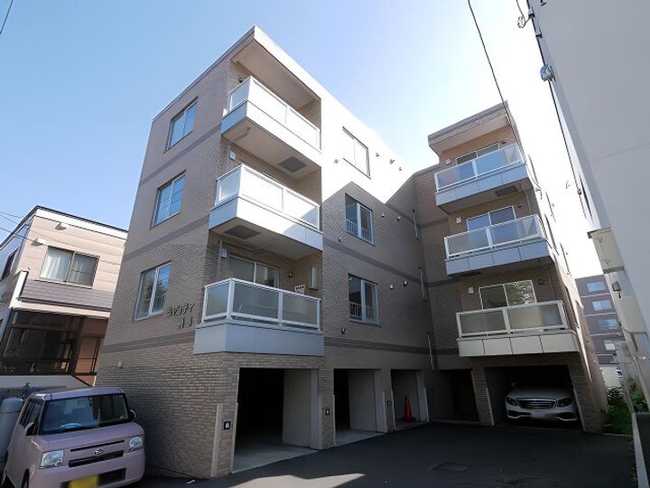 シャンティ月寒401の外観