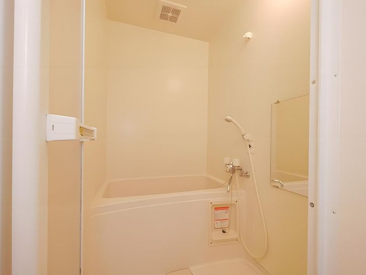 リナコートB205の風呂