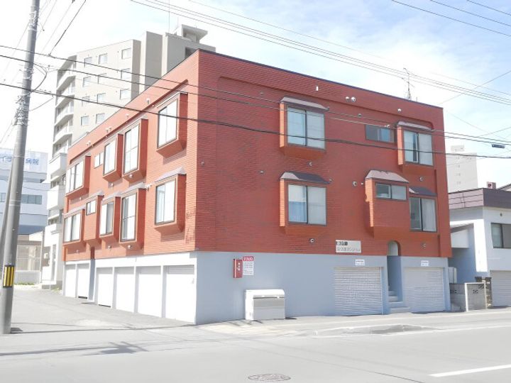 第27森宅建マンション103の外観