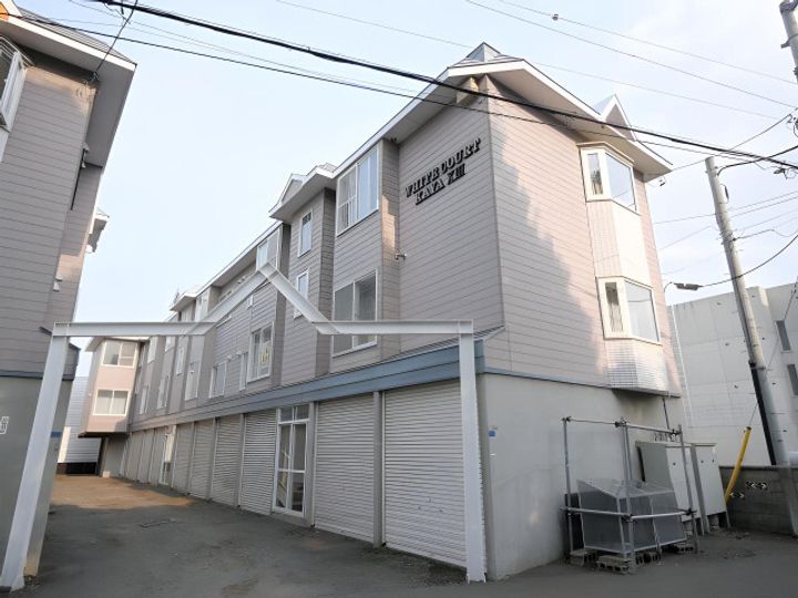 ホワイトコートカヤ13105の外観