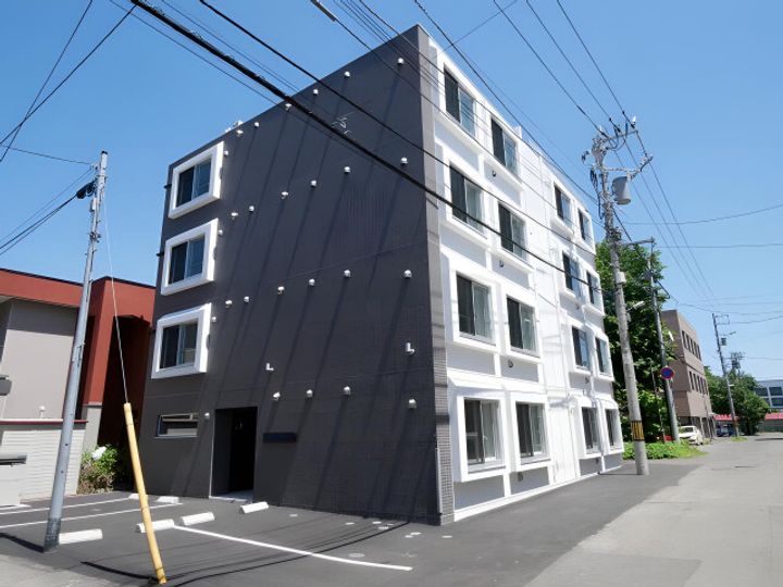Mtria学園前の外観