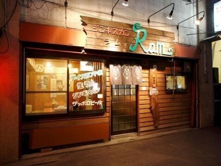 8・4サウンドビルの周辺