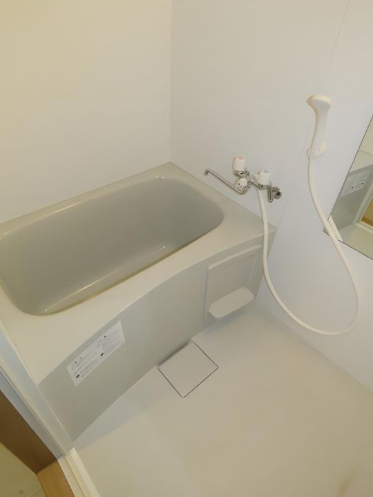 フェリス本通14A401の風呂