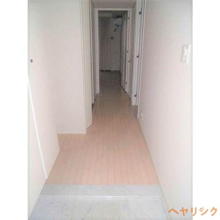 ネオグランデ藤ヶ丘の玄関