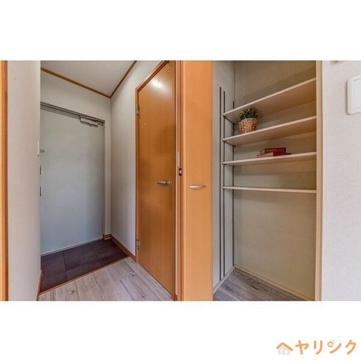 コートフクトク202の玄関