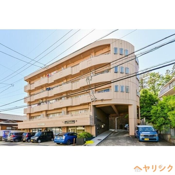 シーズンコート神丘102の外観