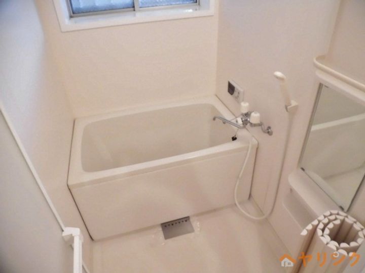 メゾン親名の風呂