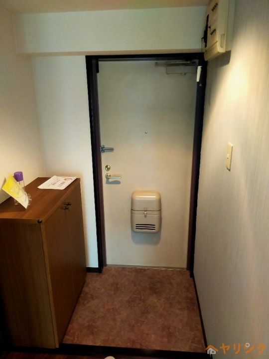 グレース貴船の玄関